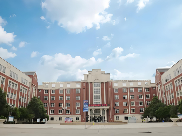 四川影戏电视学院隶属中学